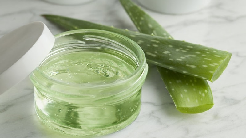 aloe-vera-gel-at-home